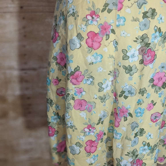 Vintage Cottage Core Yellow Floral Dress - Picture 13 of 16